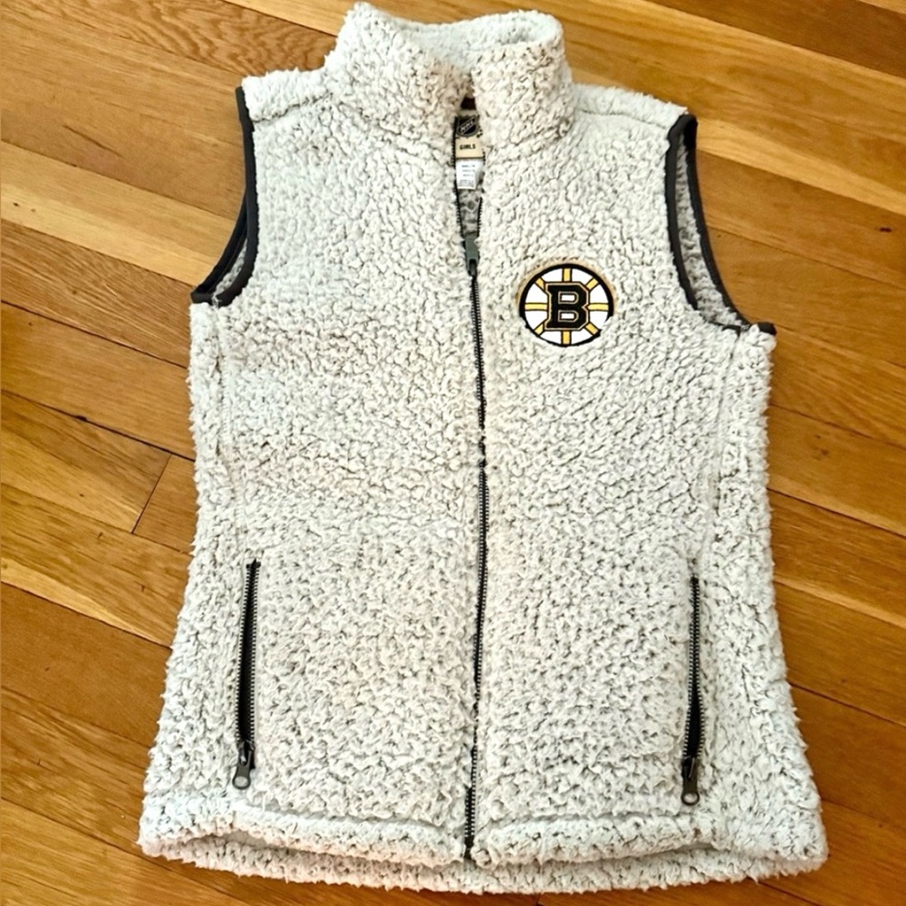 NHL Bruins Girls’ Small (7-8Y) Teddy Fleece Zip Front Vest w/Zip Side Pockets